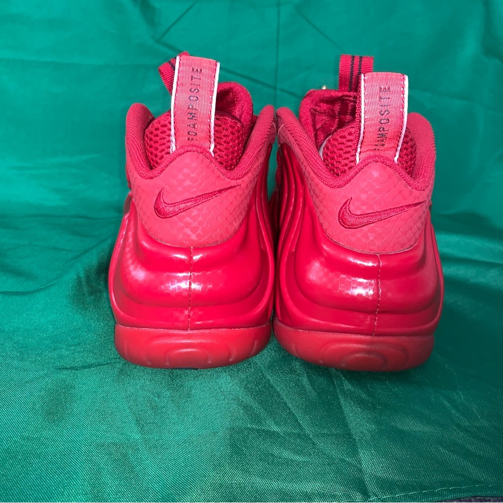 Nike Air Foamposite Pro ‘Red October’ - Picture 5 of 11